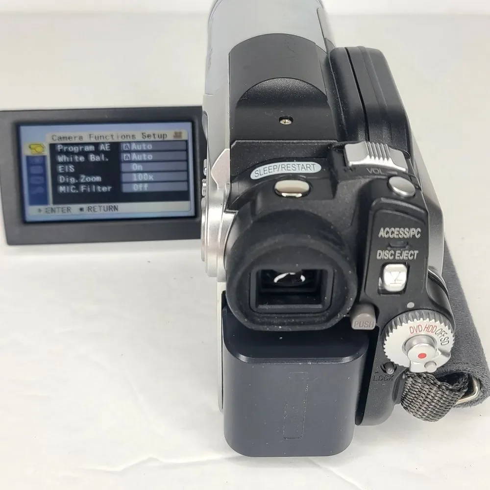 Hitachi DZ-HS300A DVD Hybrid Camcorder with 25x Optical Zoom‎ - Tested